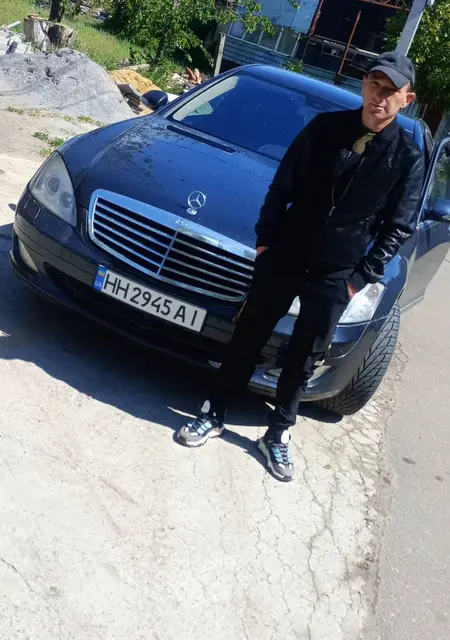 Я Сергій Сурженко, 32 років з Одеси, шукаю знайомство для відкриті стосунки