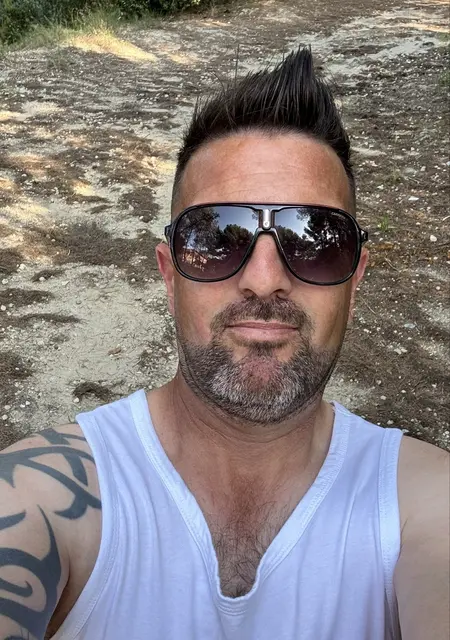 Soy Christian, 41 años, conociéndome para relación sin ataduras en Terrassa