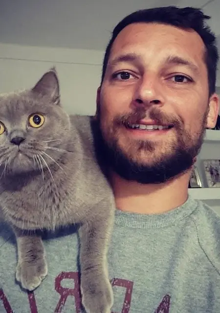 Я Clint Eastwood, 37, знакомлюсь для общения в Валенсии