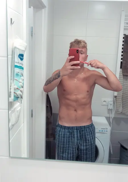 Luk из Брно, ищу на сайте знакомства на одну ночь