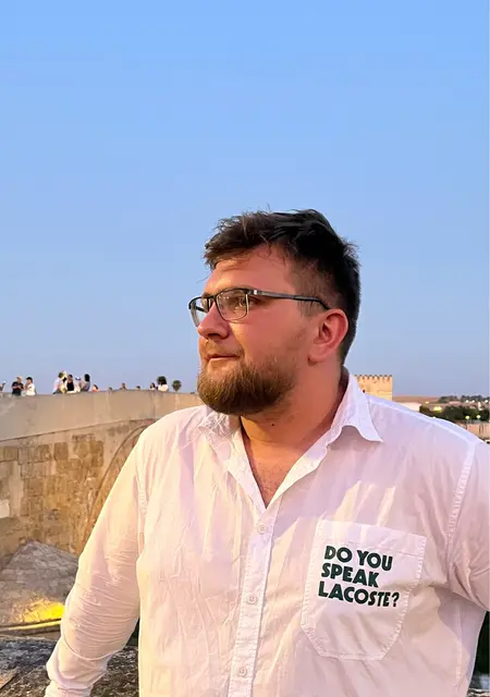 Viktor из Парижа, ищу на сайте приятное времяпровождение