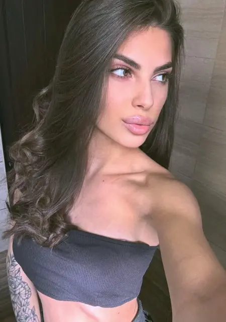 Federika из Софии, мне 18, познакомлюсь для вирта