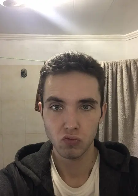 Я Александр, 26, из Северодонецка, ищу знакомства без обязательств