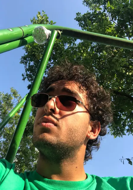 Soy Didi, 23 años de Zaragoza, busco conocer gente para pasatiempo agradable