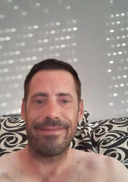 Soy David Velez, 42 años, conociéndome para lío de una noche en Rubí