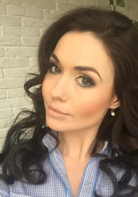 Я Елла, 48 років, знайомлюсь для вірт у Львів