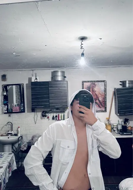 Я Gani, 18, знакомлюсь на одну ночь в Алматы