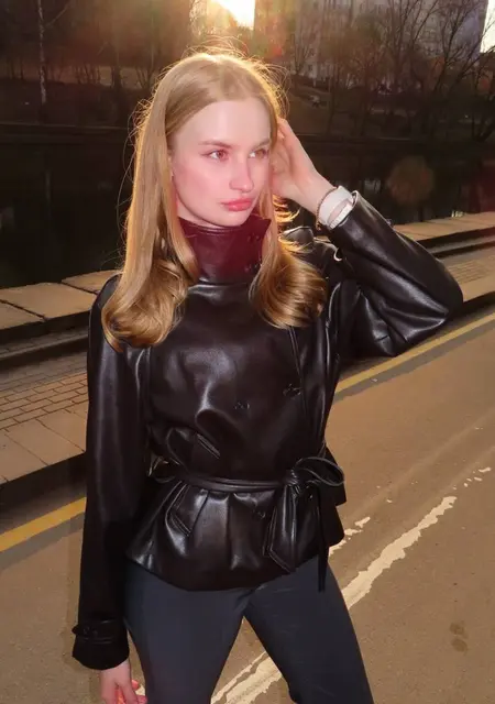 Я Ксения, 18, знакомлюсь для общения в Минске
