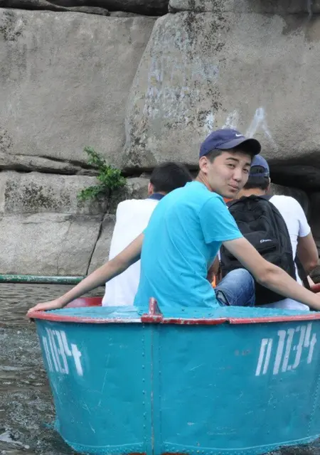 Я Асланбек, 33, знакомлюсь для постоянных отношений в Шымкенте