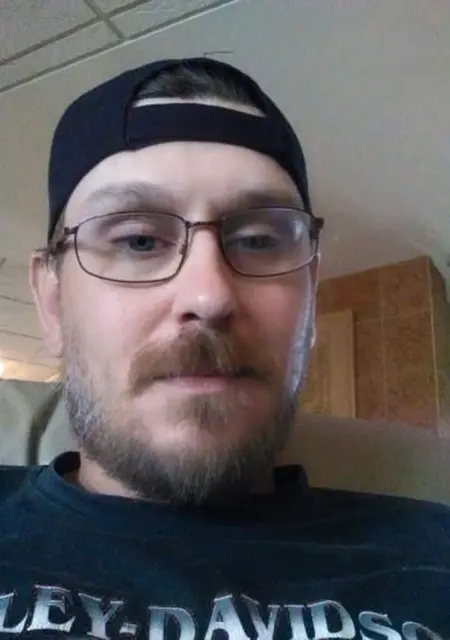 Bruno из Парижа, мне 42, познакомлюсь