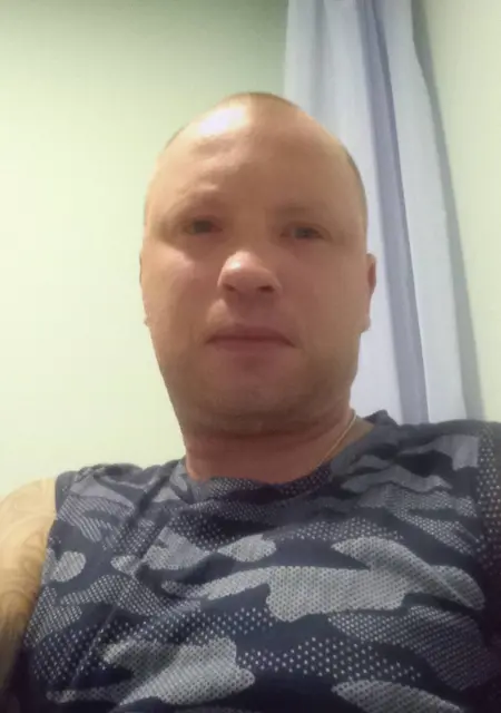 Коля из Полоцка, ищу на сайте знакомства без обязательств