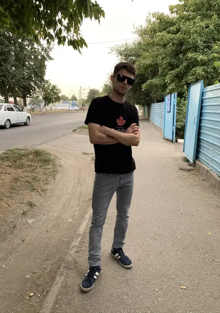 Max из Шымкента, мне 28, познакомлюсь для приятного времяпровождения