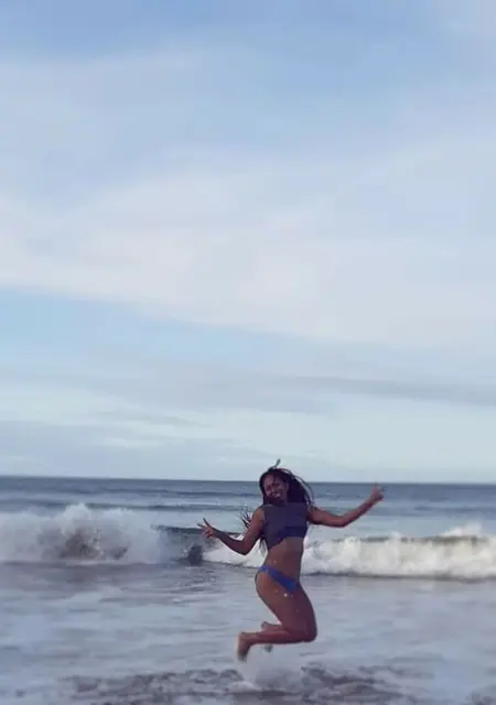 Я Nicky, 21, из Афин, ищу знакомство