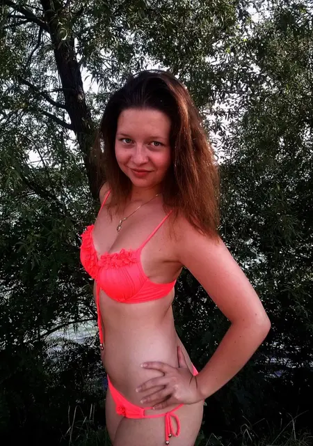 Я Александра, 32, из Чернигова, ищу знакомства без обязательств