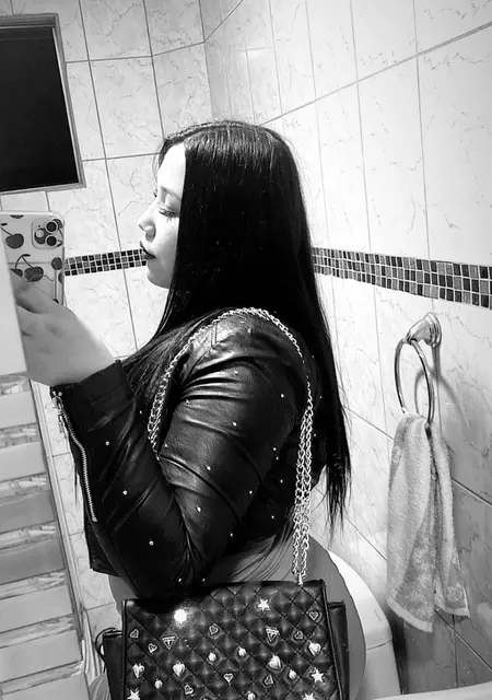 Dayra из Сантьяго, ищу на сайте знакомства на одну ночь