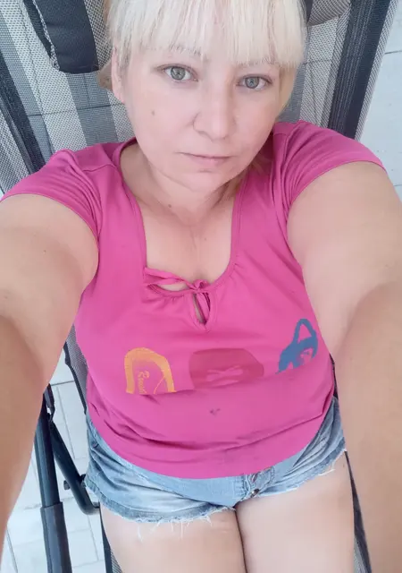 Ирина з Слов'янськ, мені 40 років, познайомлюсь для постійні стосунки