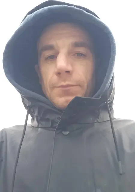 Я Виктор, 40, из Гданьска, ищу знакомства без обязательств