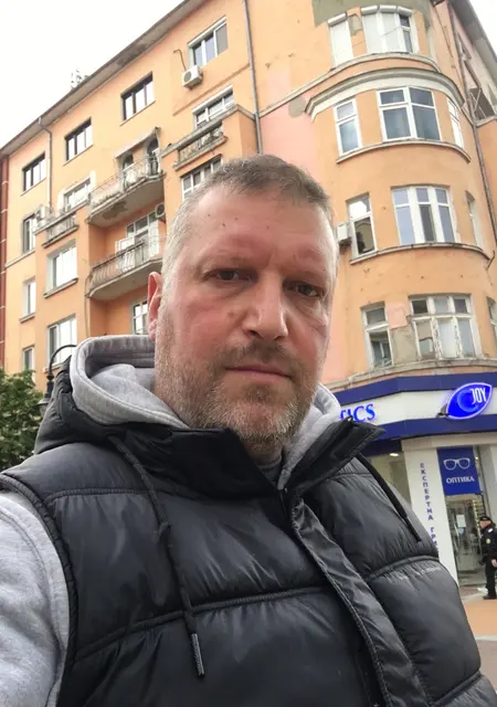 Ivan из Софии, ищу на сайте знакомства на одну ночь