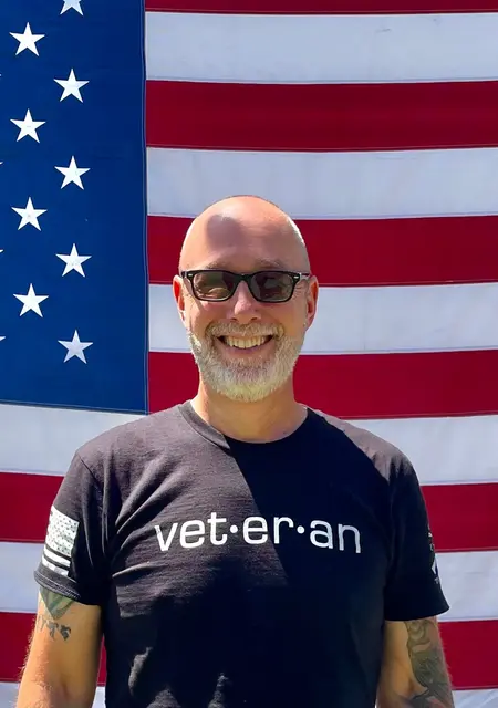 Я Damien, 52, знакомлюсь без обязательств в Киеве