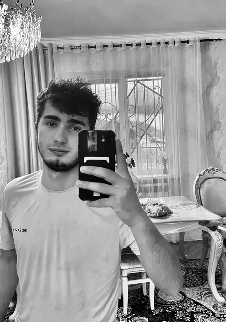 Ibrashka из Амстердама, мне 20, познакомлюсь на одну ночь