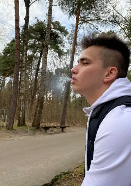 Андрій з Житомира, шукаю на сайті приємне проведення часу