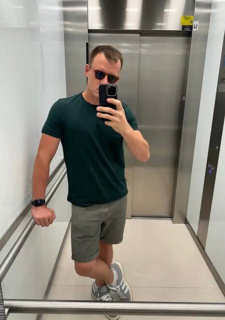 Alex из Тель-авива, мне 30, познакомлюсь для открытые отношения