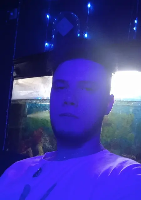 Я Александр, 24, знакомлюсь на одну ночь в Тигине