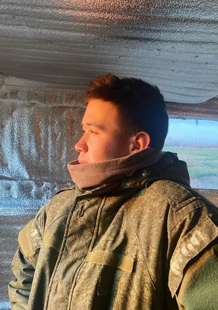 Я Ришат, 21, из Варшавы, ищу знакомства на одну ночь