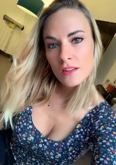 Я Monique Bouquet, 35, из Бурж, ищу знакомство для совместных путешествий