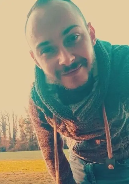 Alan из Парижа, мне 25, познакомлюсь