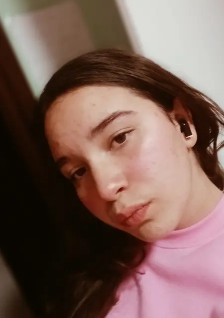 Soy Estrella, 19 años de Alhaurin de la Torre, busco conocer gente para relación a largo plazo