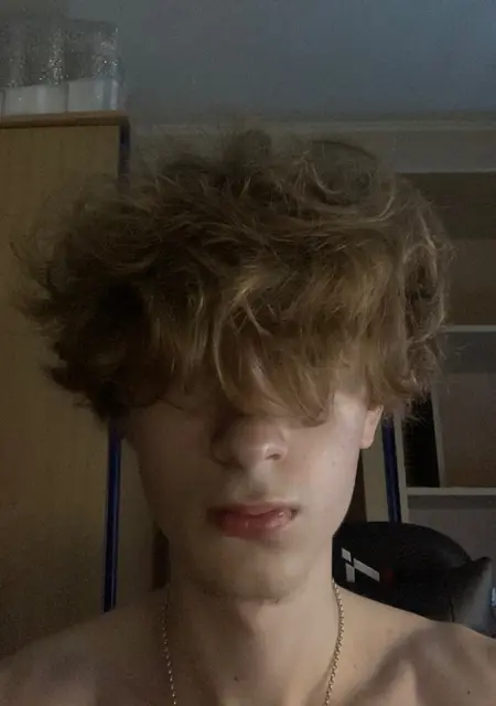 Sashkawaii из Пинска, мне 19, познакомлюсь для приятного времяпровождения