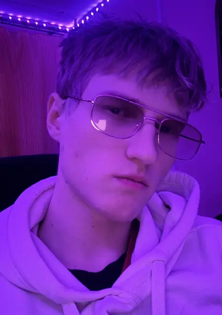 Vladimir из Лондона, ищу на сайте общение