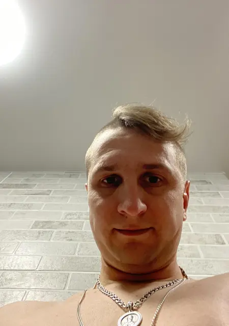 Николай из Вышгорода, ищу на сайте приятное времяпровождение