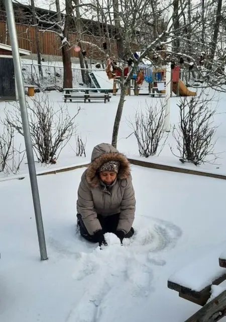 Я Sara, 42, знакомлюсь без обязательств в Стокгольме