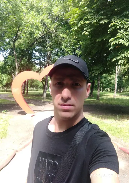 Я Nikolaj, 25 років з Долинська, шукаю знайомство для постійних стосунків