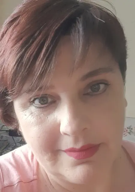 Галя з Надвірна, шукаю на сайті приємне проведення часу