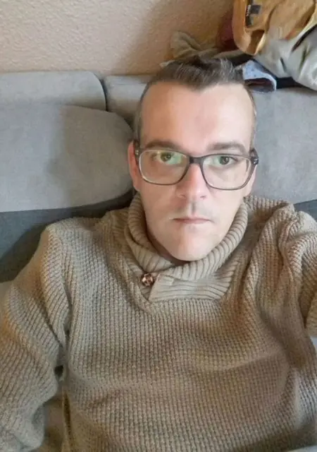 Я Greg, 40, знакомлюсь в Париже