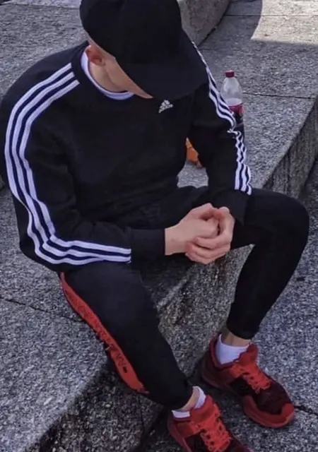 Romk из Зигбург, ищу на сайте знакомства на одну ночь