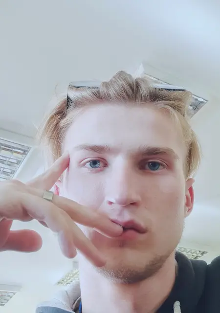 Я Владимир, 22, знакомлюсь на одну ночь в Берёзе