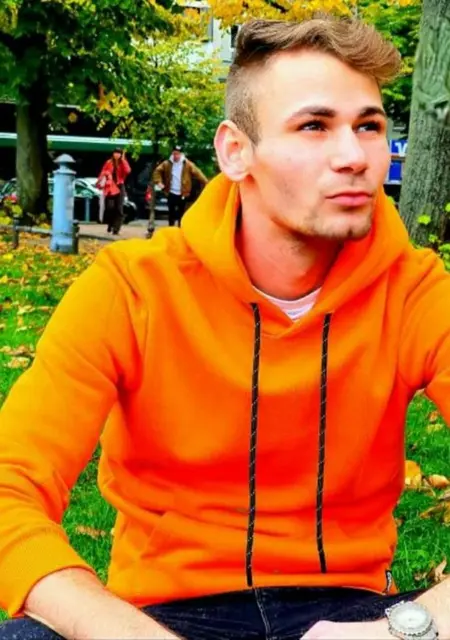 Я Alexander, 25, из Бухареста, ищу знакомство