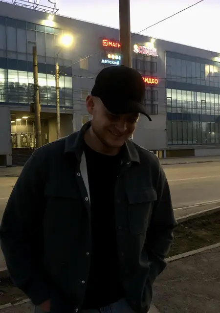 Я Андрей, 23, знакомлюсь без обязательств в Энсхеде