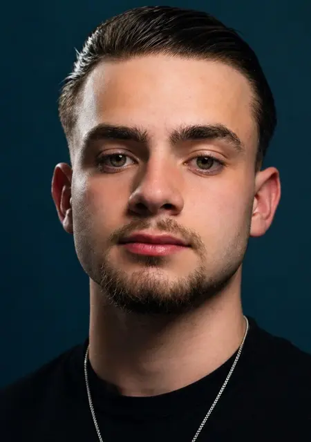 Jarod из Страсбурга, мне 20, познакомлюсь для совместных путешествий