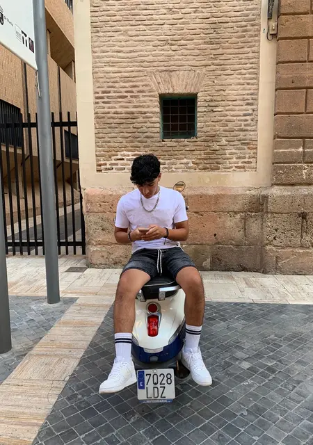 Я Sadik, 21, знакомлюсь для постоянных отношений в Мислата