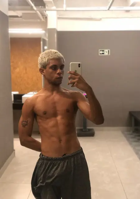 Я Luan, 22, знакомлюсь без обязательств в Рио-де-жанейро