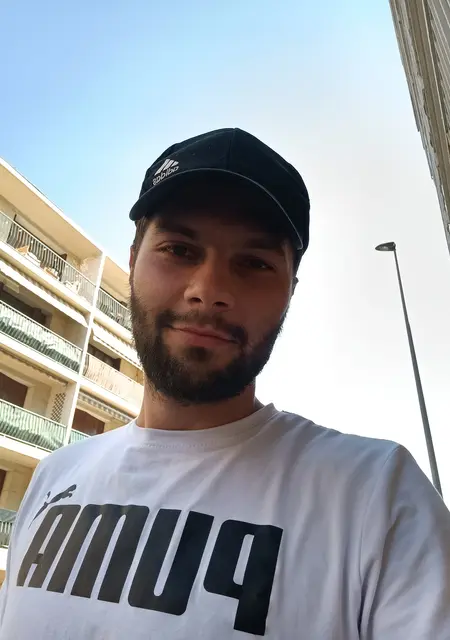 Я Victor, 24, из Дрокия, ищу знакомства на одну ночь