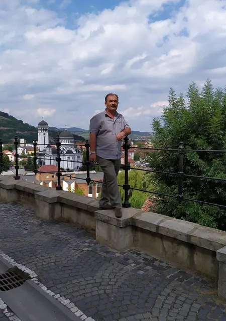 Я Gheorghe Vatavu, 59, знакомлюсь на одну ночь в Кишинёве