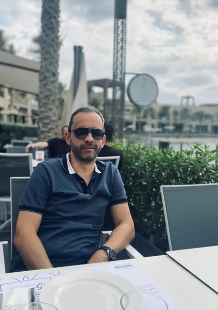 Я Alex, 45, из Дубая, ищу знакомство для общения