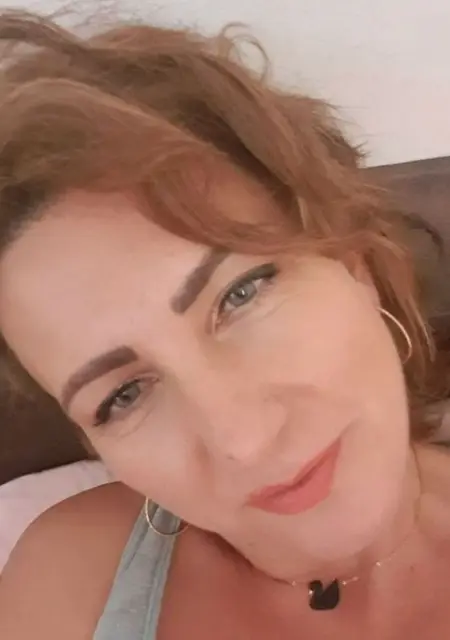 Я Flori, 42, знакомлюсь для дружбы в Бухаресте