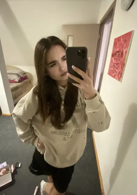 Я Vikaa, 20 років з Львова, шукаю знайомство для спільних подорожей